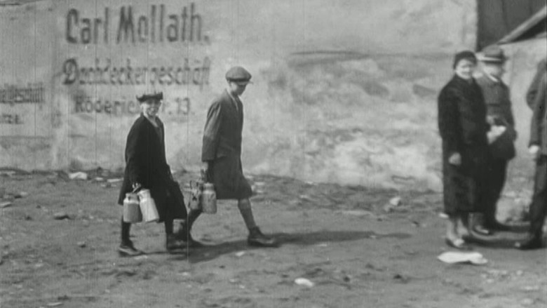 кадр из фильма Erwerbslose kochen für Erwerbslose