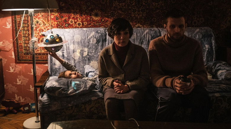 кадр из фильма Петровы в гриппе