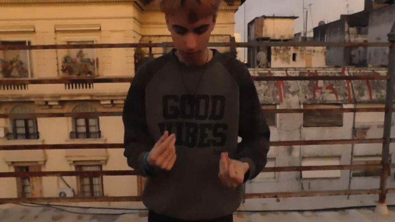 кадр из фильма Can't Stop Snapping