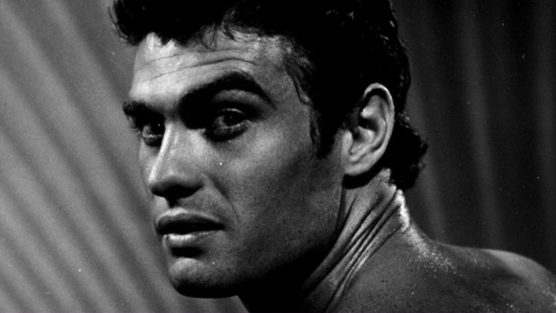 кадр из фильма Beefcake