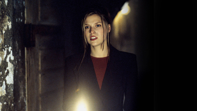 кадр из фильма Дом ночных призраков