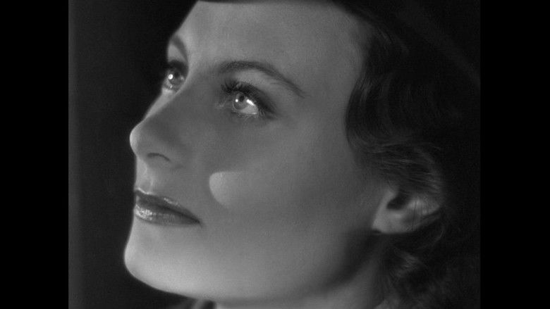 кадр из фильма Набережная туманов