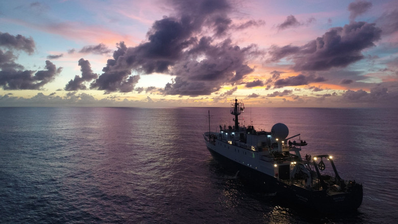 кадр из фильма Expedition Amelia