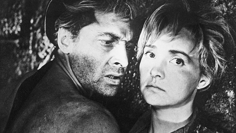 кадр из фильма Оптимистическая трагедия