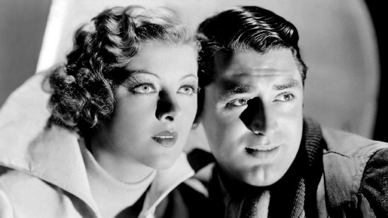 кадр из фильма Wings in the Dark