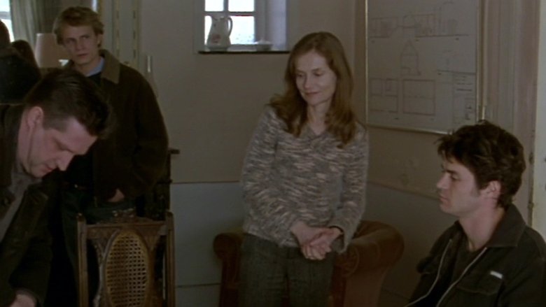 кадр из фильма Частная собственность