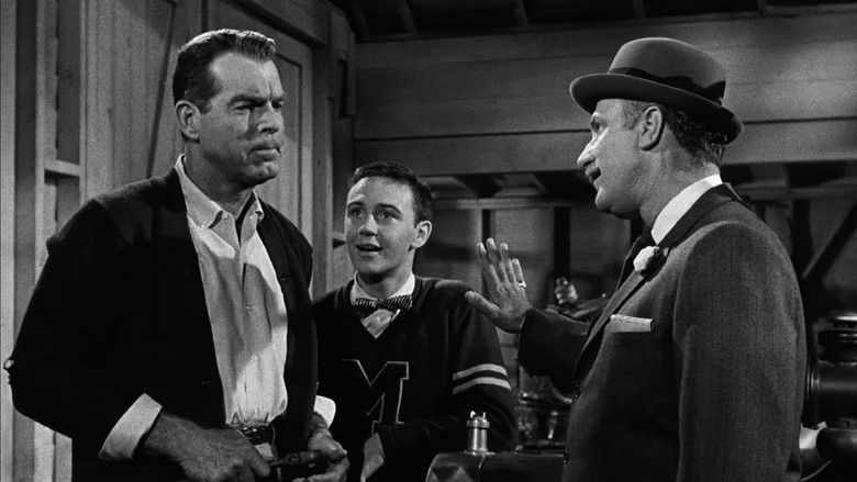 кадр из фильма Отмороженный профессор