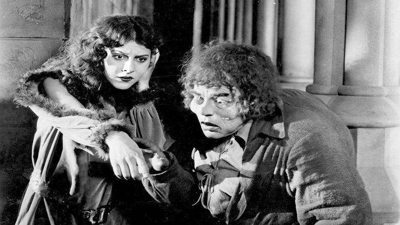 кадр из фильма Горбун из Нотр Дама