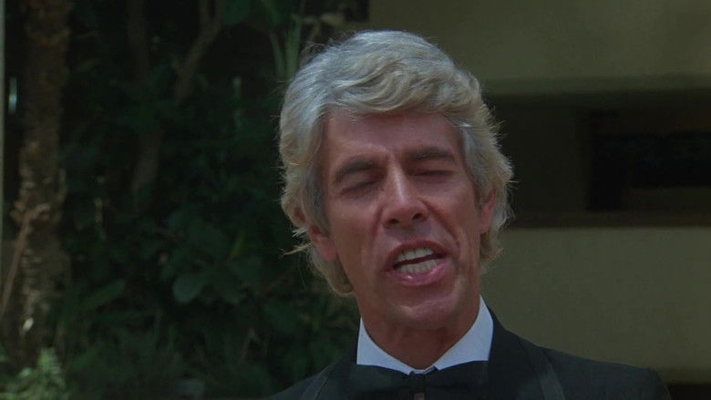 кадр из фильма Убить дважды