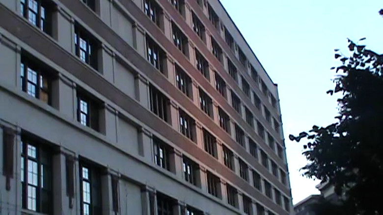 кадр из фильма It's Great to be Alive!