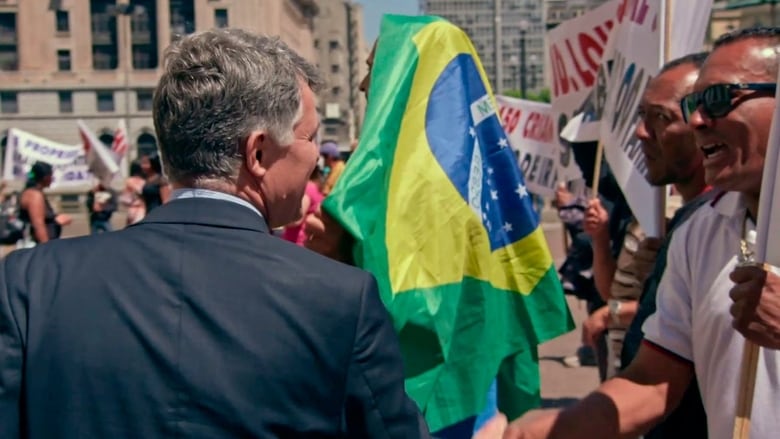 кадр из фильма Um Novo Capitalismo