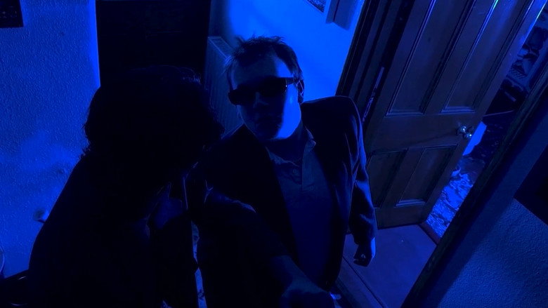 кадр из фильма The Knife Wore Perfume