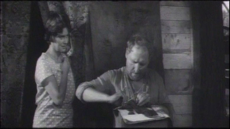 кадр из фильма Столь долгое отсутствие