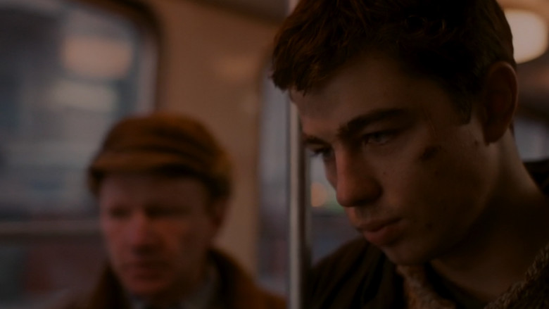 кадр из фильма Брат