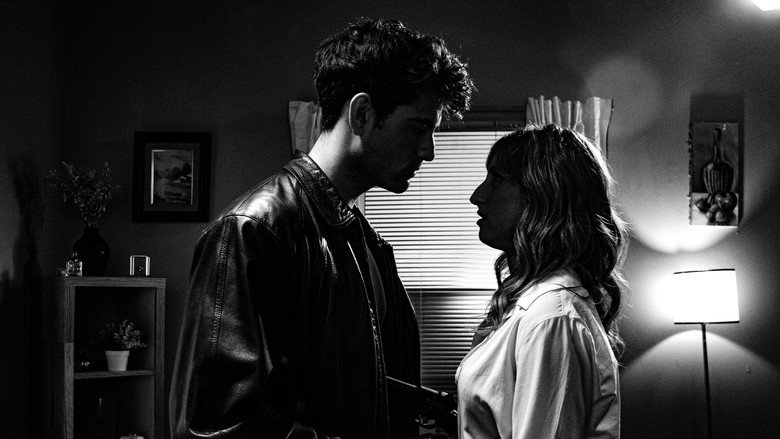 кадр из фильма El Intruso y la Joya