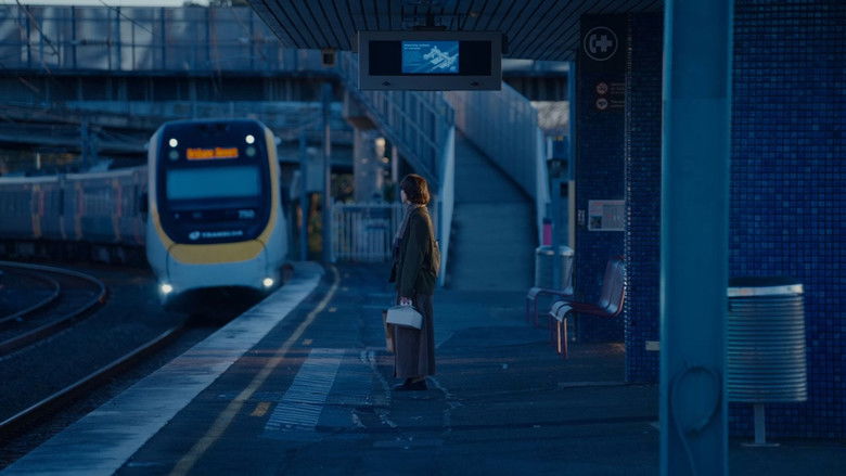 кадр из фильма Dear Moon