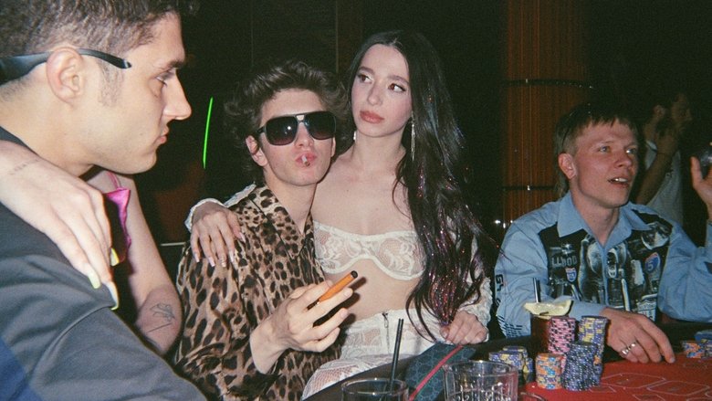 кадр из фильма Анора