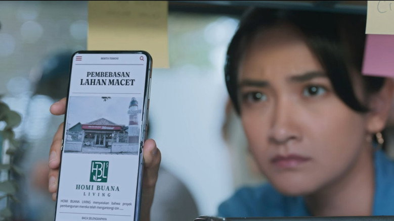 кадр из фильма Senin Harga Naik