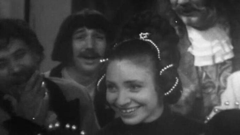 кадр из фильма Умница