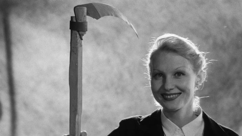 кадр из фильма Настройщик