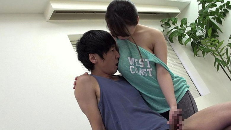 кадр из фильма ラッキーな胸チラを発見し、気づかれないように見てたけど、やっぱりバレてた？！ 12～ヨガインストラクター編～