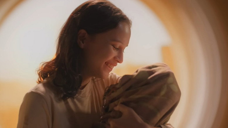 кадр из фильма Pelangi di Mars