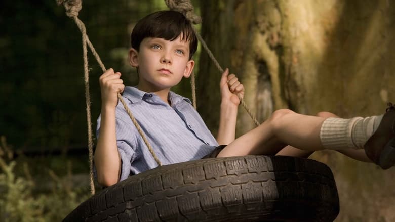 кадр из фильма Мальчик в полосатой пижаме