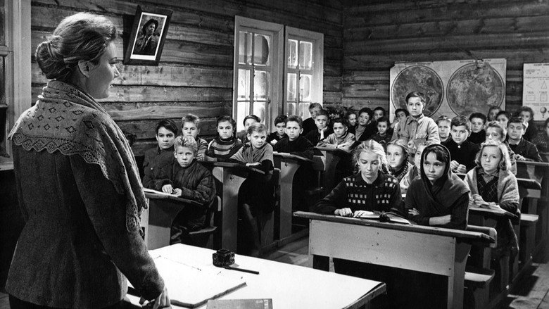 кадр из фильма Балтийское небо
