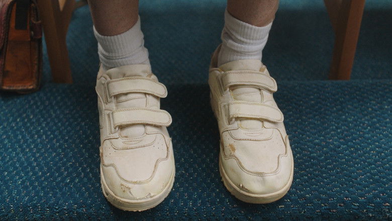 кадр из фильма No Experience Necessary