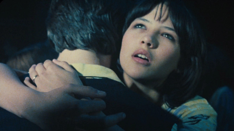 кадр из фильма Бум 2