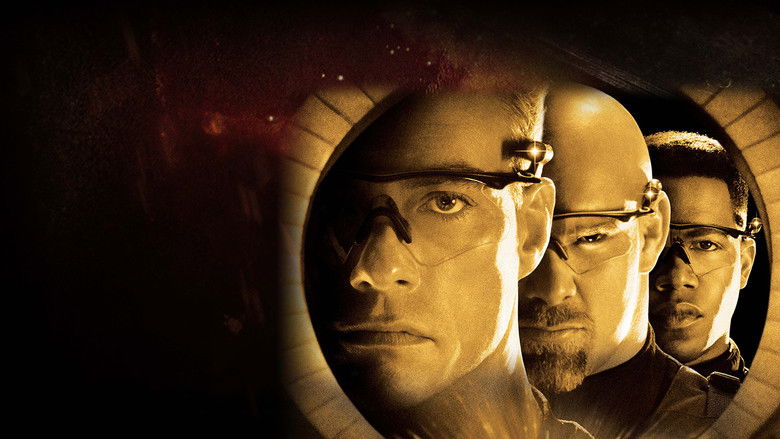 кадр из фильма Универсальный солдат: Возвращение