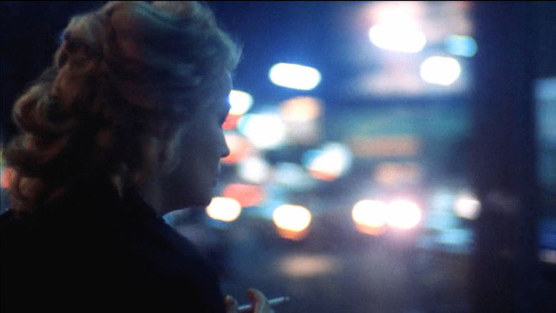 кадр из фильма Женщина не в себе