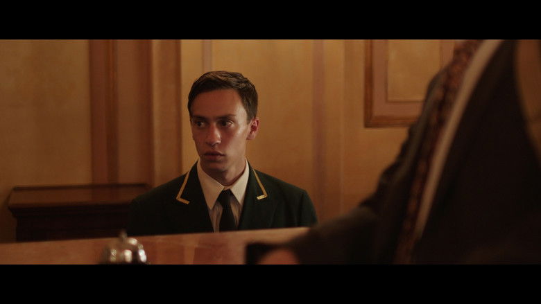 кадр из фильма The Elvis Room