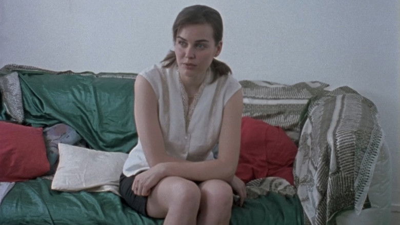 кадр из фильма Свидания в Париже