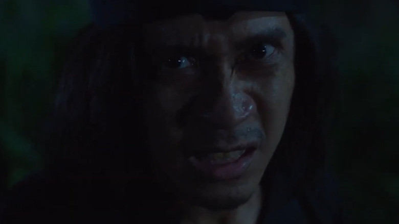 кадр из фильма KKN. Дух деревни танцев