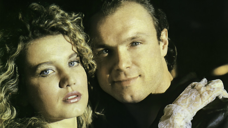 кадр из фильма Papierowe małżeństwo