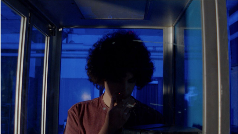 кадр из фильма No Answer