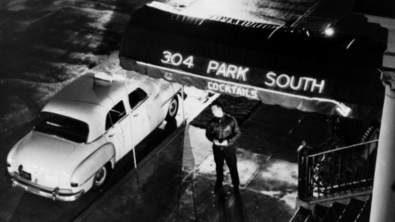 кадр из фильма 99 River Street