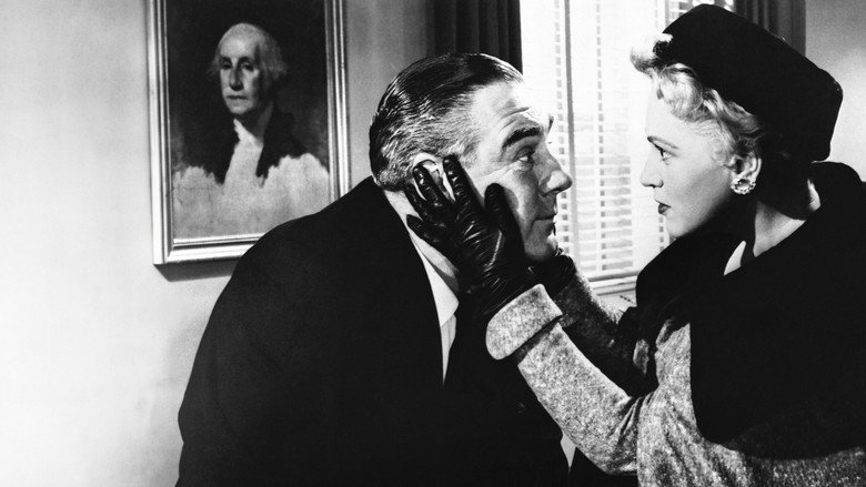 кадр из фильма «Кадиллак» из чистого золота