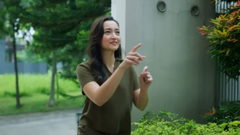 кадр из фильма Musuh Dalam Selimut