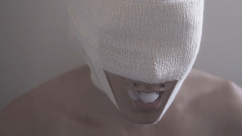 кадр из фильма The Bite