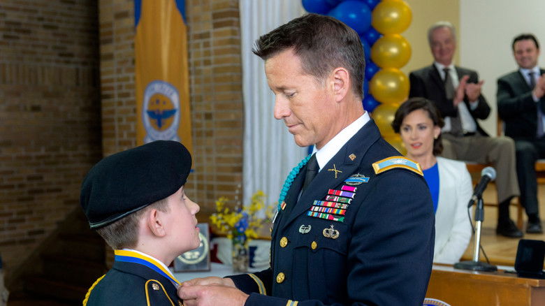 кадр из фильма For Love and Honor