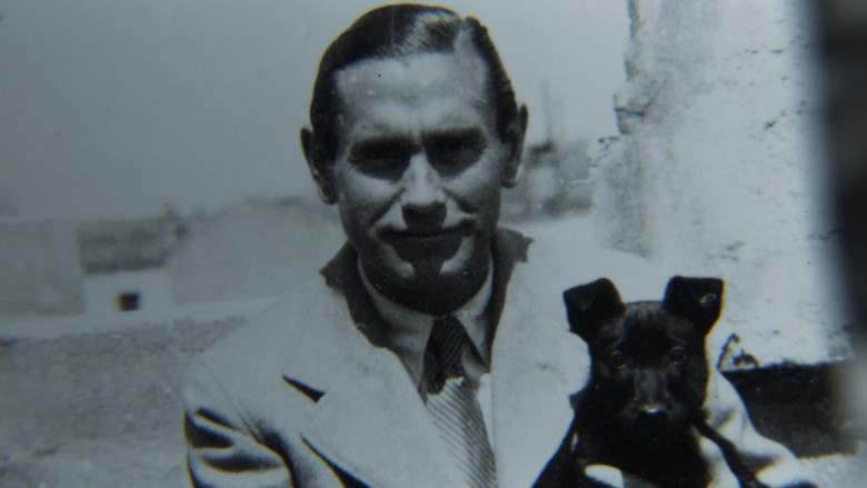 кадр из фильма Urraca, cazador de rojos