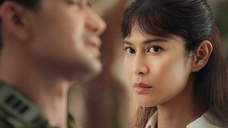 кадр из фильма Descendants of the Sun