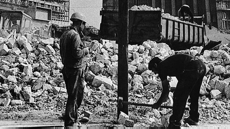 кадр из фильма Le Grand Détour