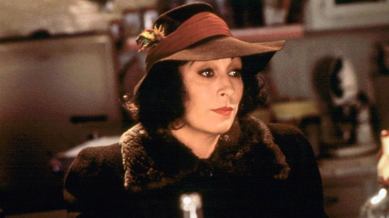 кадр из фильма Враги, история любви