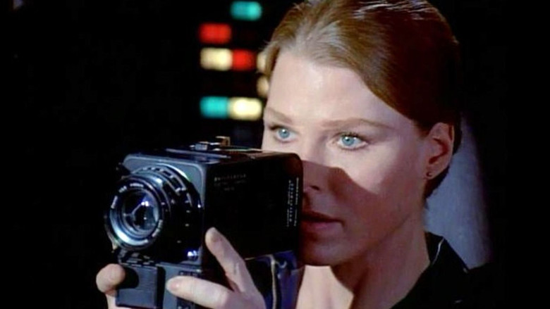 кадр из фильма Earth II