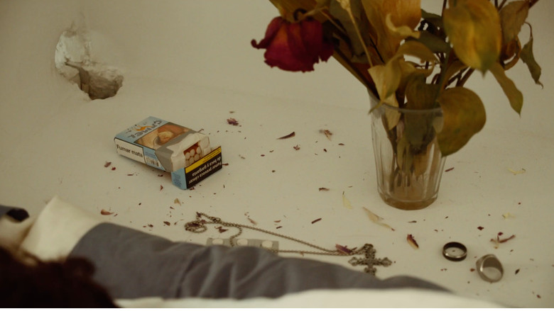 кадр из фильма RESURRECCIÓN