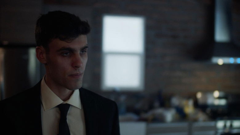 кадр из фильма A Chant