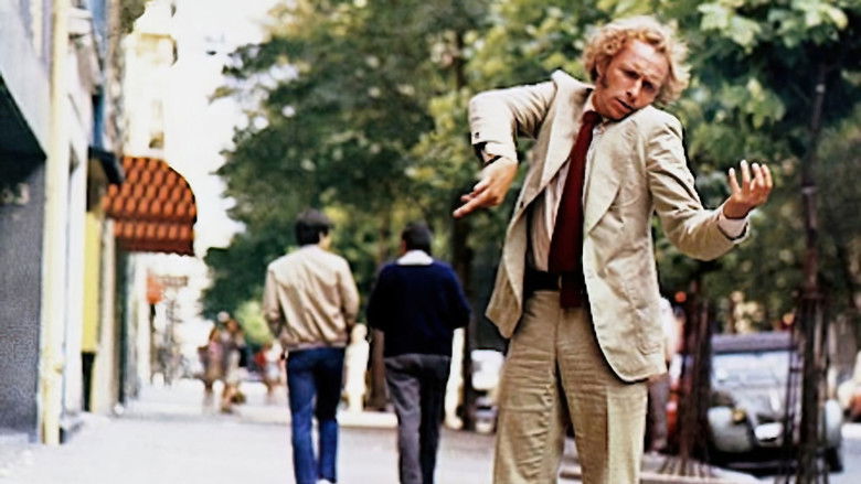 кадр из фильма Высокий блондин в чёрном ботинке